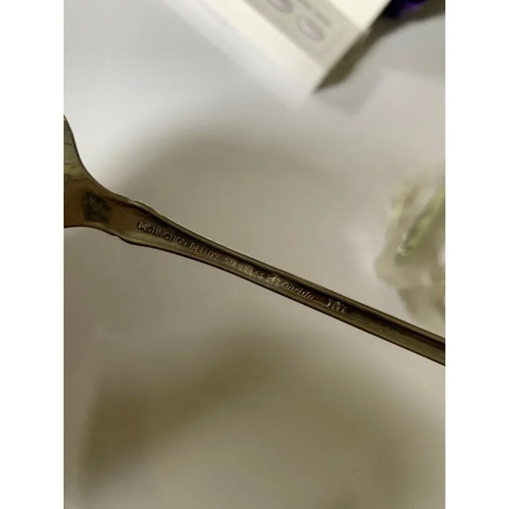Oneida Stainless steel Distinction Deluxe Sundae Spoon| Childs Spoon| Ice Tea Sp